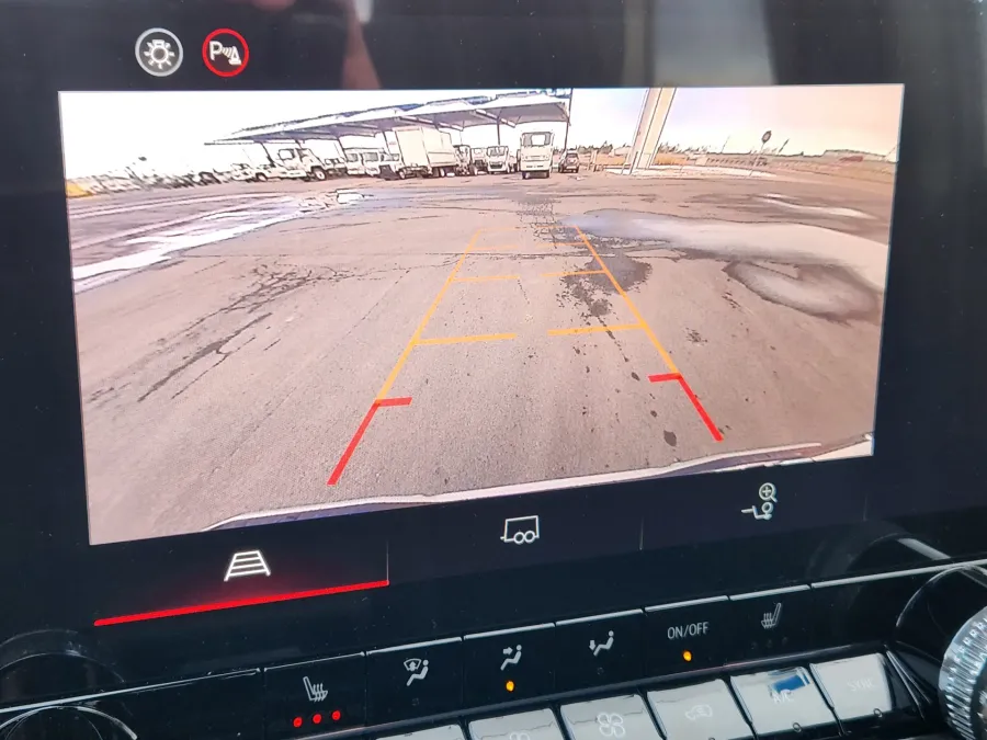 2026 GMC Canyon 4WD Elevation | Photo 12 of 22