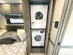 2026 Renegade Explorer 40EBH | Thumbnail Photo 16 of 31