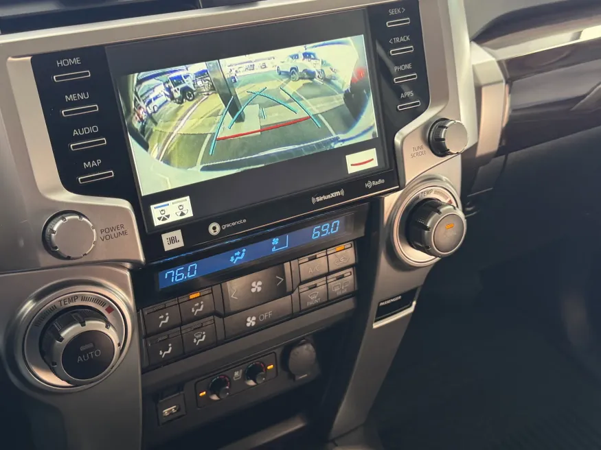 2023 Toyota 4Runner Limited | Photo 20 of 24