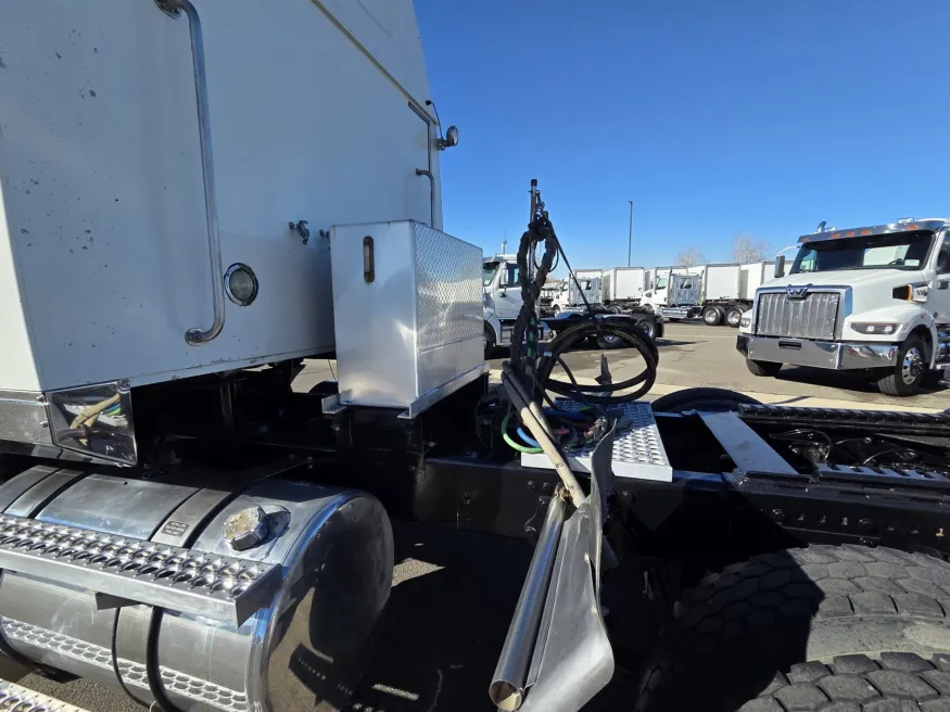 2021 Western Star 4900SA | Photo 8 of 20