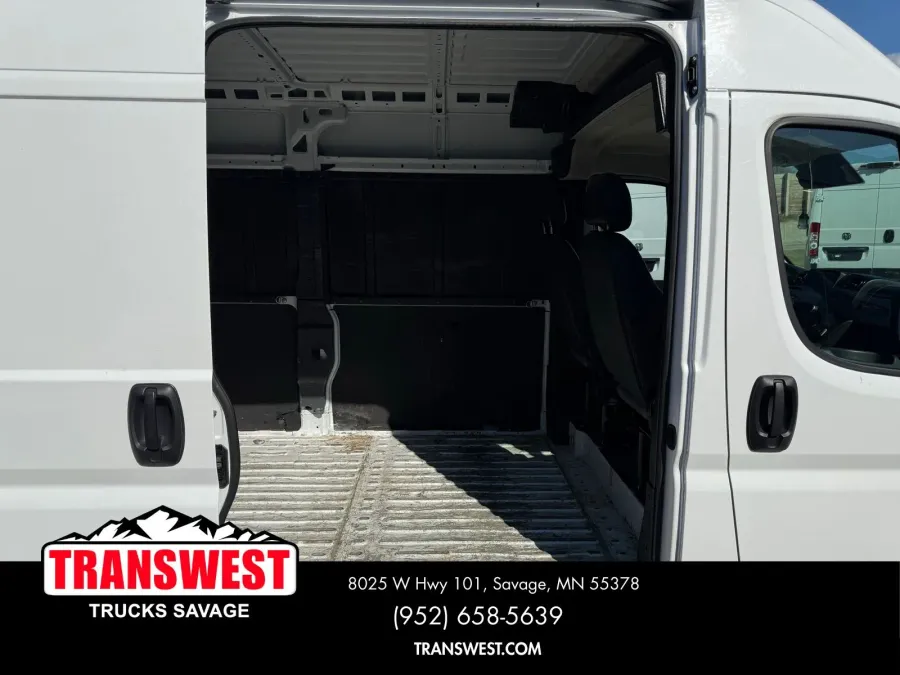 2023 RAM ProMaster 2500 High Roof | Photo 10 of 20
