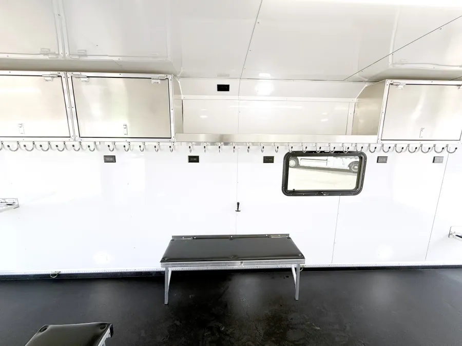 2026 Logan Coach Horse Power | Photo 17 of 24