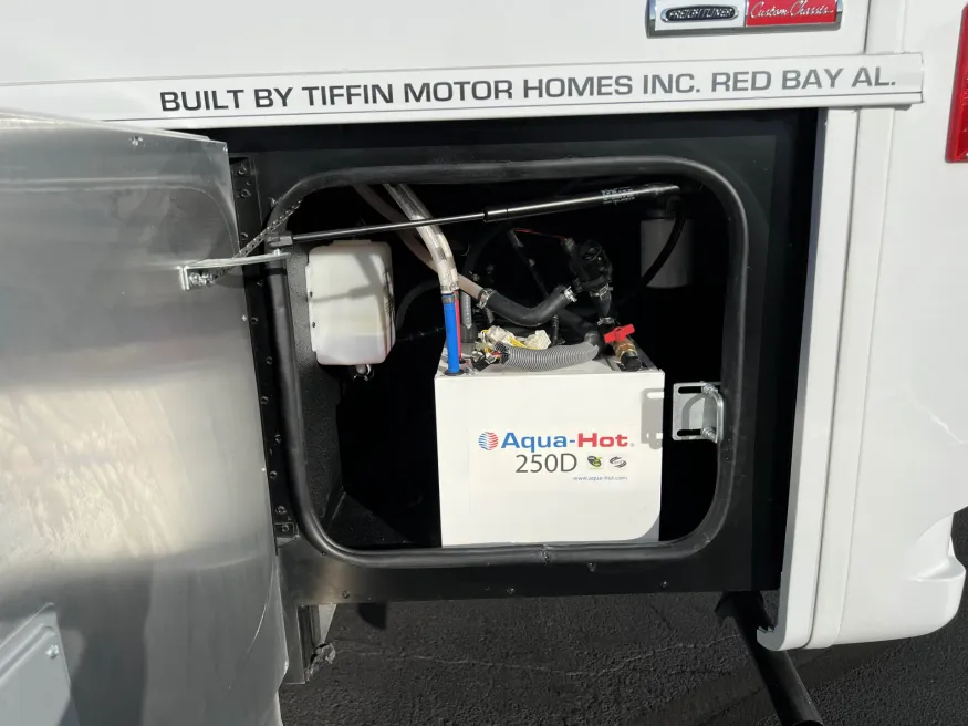 2026 Tiffin Allegro Bay 38BB | Photo 34 of 37