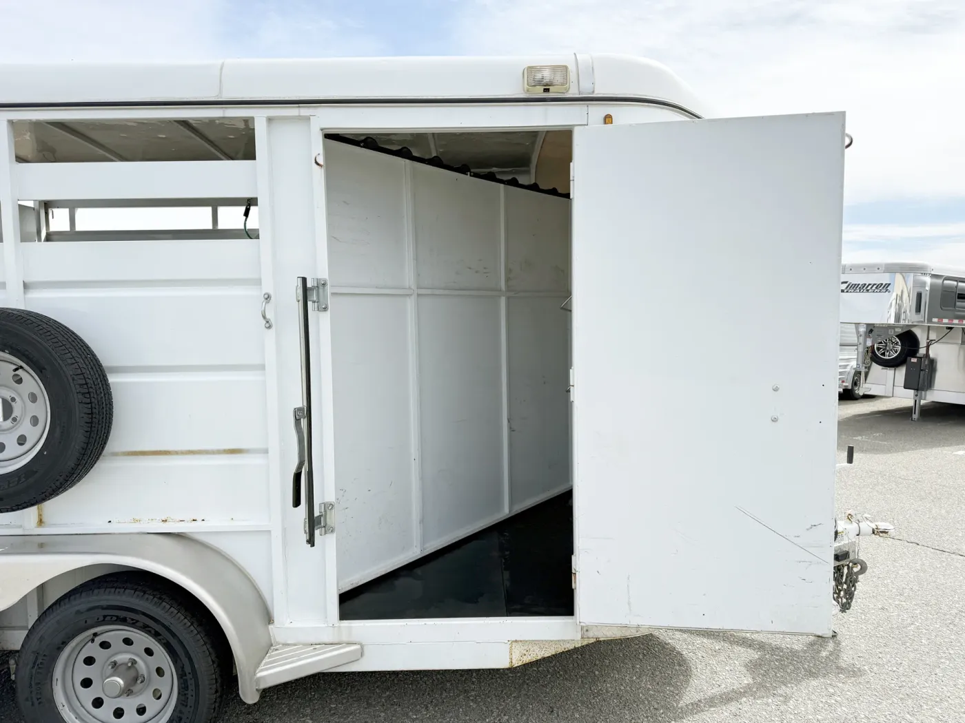 2016 Maverick 2HBP | Photo 4 of 12