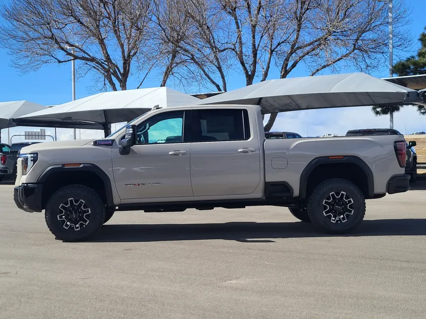 2026 GMC Sierra 2500HD AT4X | Photo 3 of 32