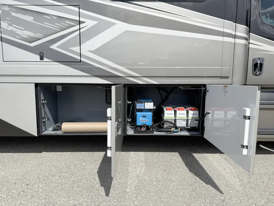 2026 Renegade Explorer 40EBH | Photo 27 of 31