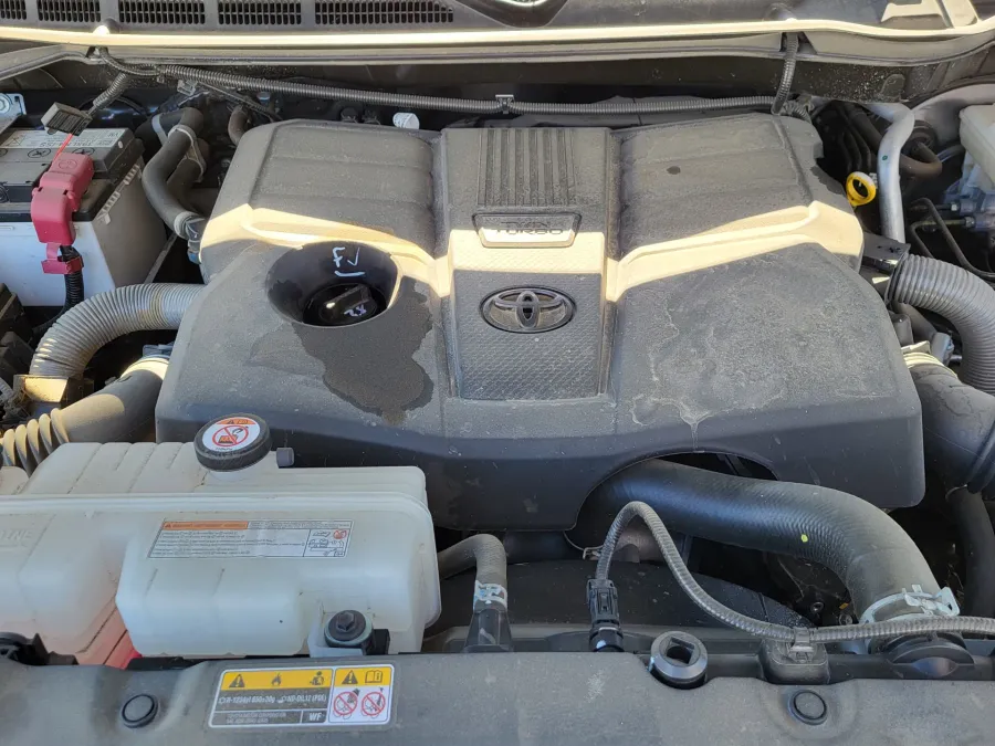 2024 Toyota Tundra 4WD Platinum | Photo 22 of 24