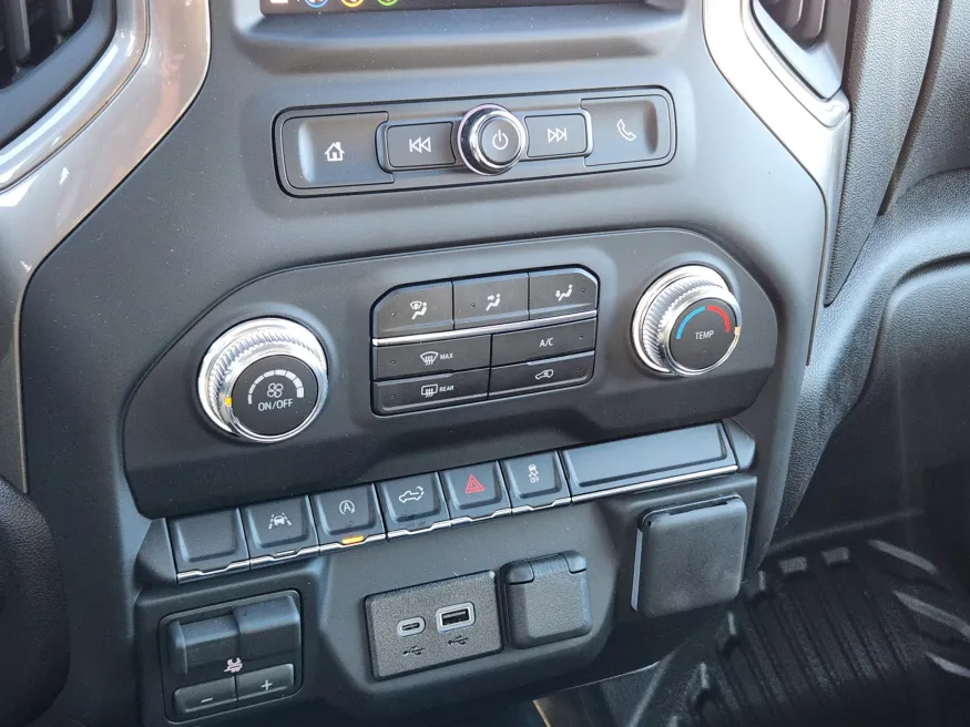 2026 GMC Sierra 1500 Pro | Photo 10 of 21