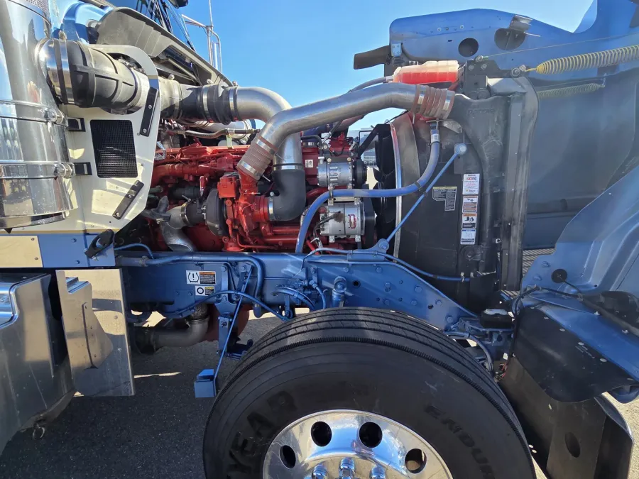 2026 Kenworth W900 | Photo 10 of 17