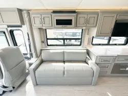 2026 Newmar Ventana 4369 | Thumbnail Photo 9 of 31