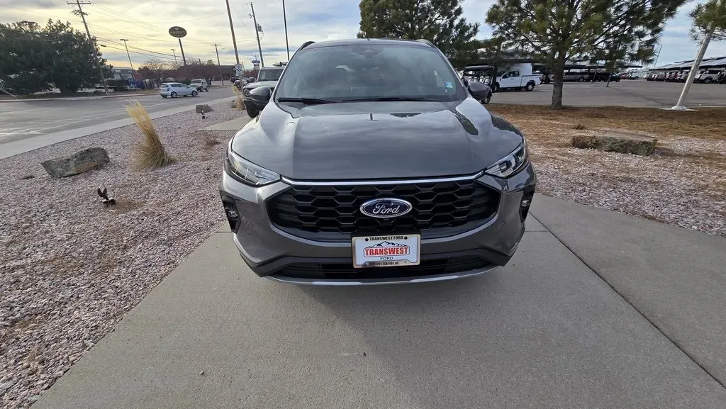 2026 Ford Escape | Photo 2 of 28