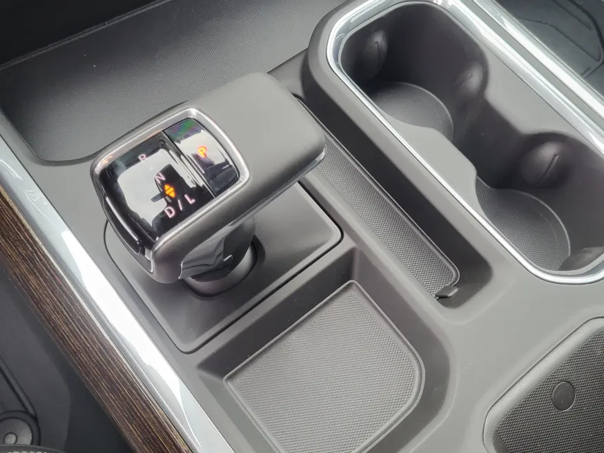 2026 GMC Sierra 1500 Elevation | Photo 18 of 24