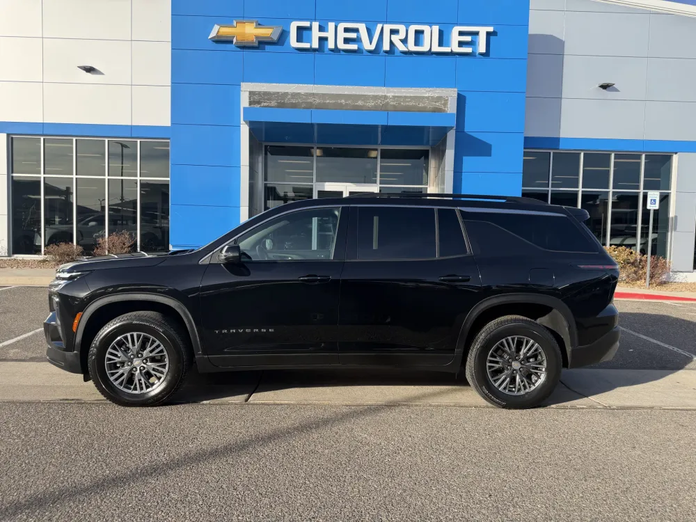 2025 Chevrolet Traverse AWD LT