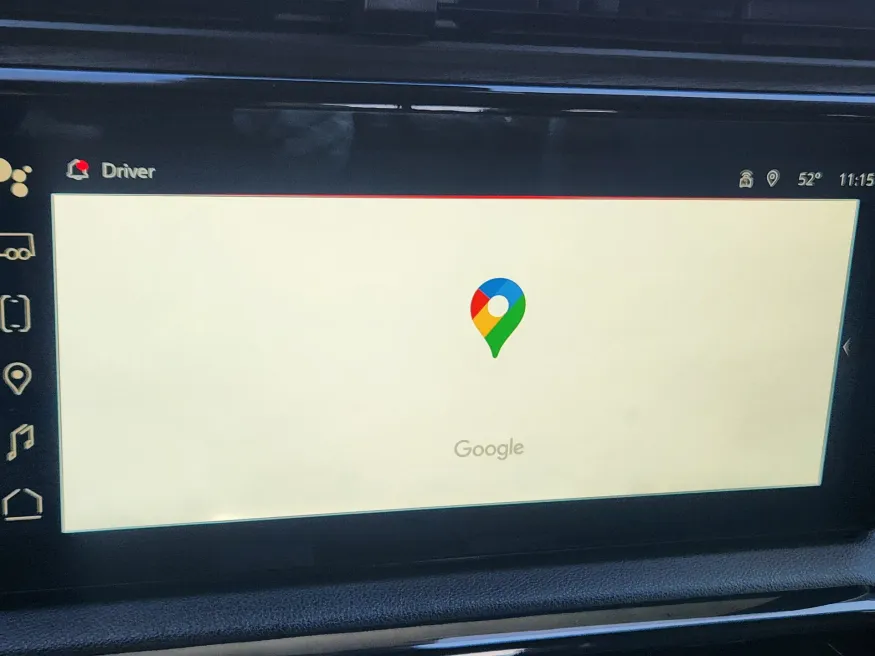 2022 GMC Sierra 1500 AT4 | Photo 12 of 22