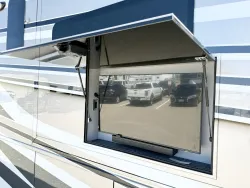 2026 Newmar London Aire 4551 | Thumbnail Photo 28 of 34