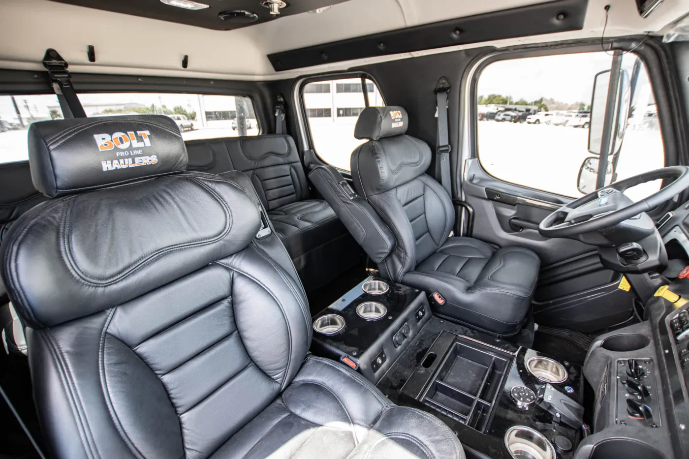 2024 Freightliner M2 106 Bolt | Photo 3 of 18