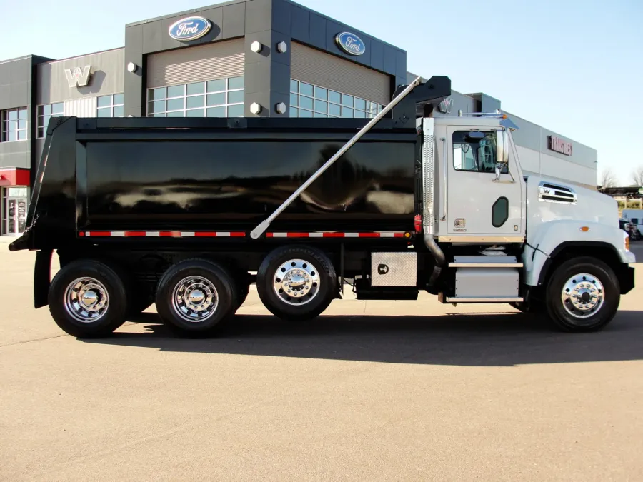 2018 Western Star 4700 | Photo 6 of 20