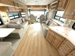 2024 Newmar Bay Star 3626 | Thumbnail Photo 5 of 31