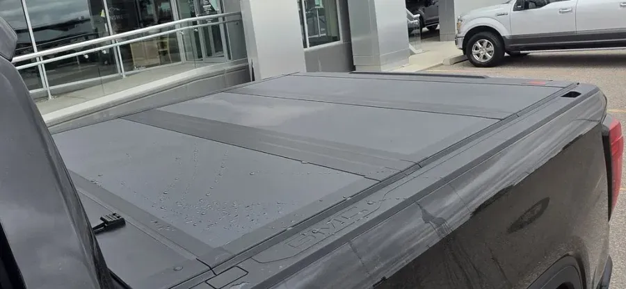 2024 GMC Sierra 1500 | Photo 1 of 32