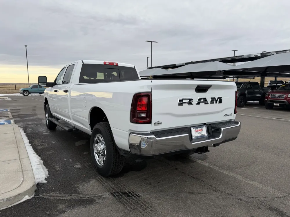 2026 RAM 3500 Tradesman - Photo 5