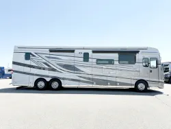 2026 Newmar London Aire 4551 | Thumbnail Photo 3 of 34