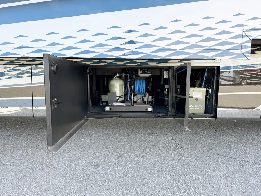 2027 Newmar Essex 4595 | Photo 31 of 31