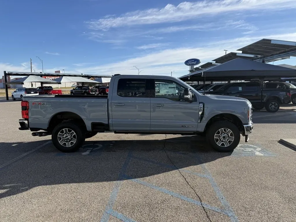 2026 Ford Super Duty F-250 | Photo 5 of 30