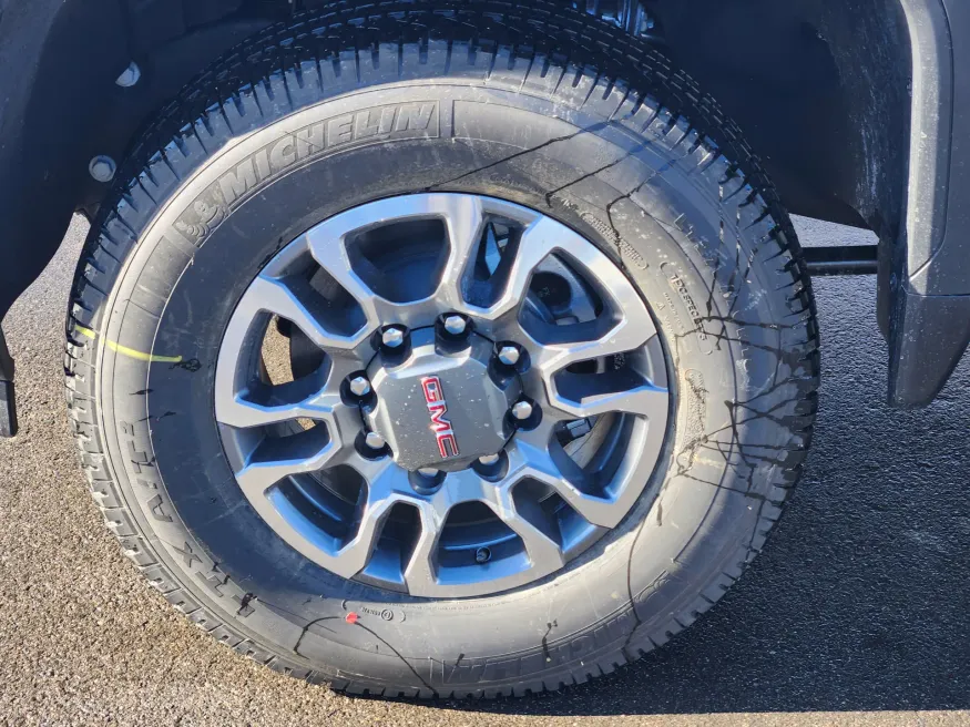 2026 GMC Sierra 2500HD SLT | Photo 5 of 20