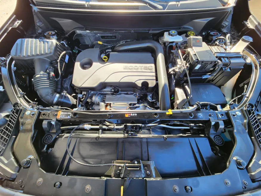 2024 GMC Terrain SLT | Photo 20 of 28