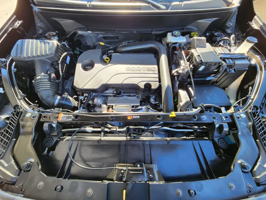 2024 GMC Terrain SLT | Photo 20 of 28