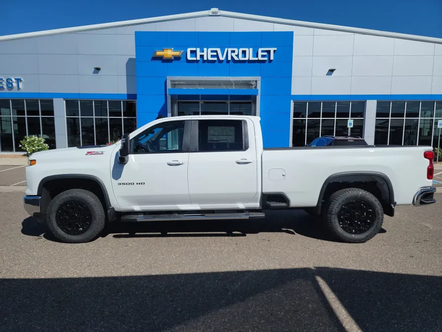 2025 Chevrolet Silverado 3500HD LT | Photo 1 of 18