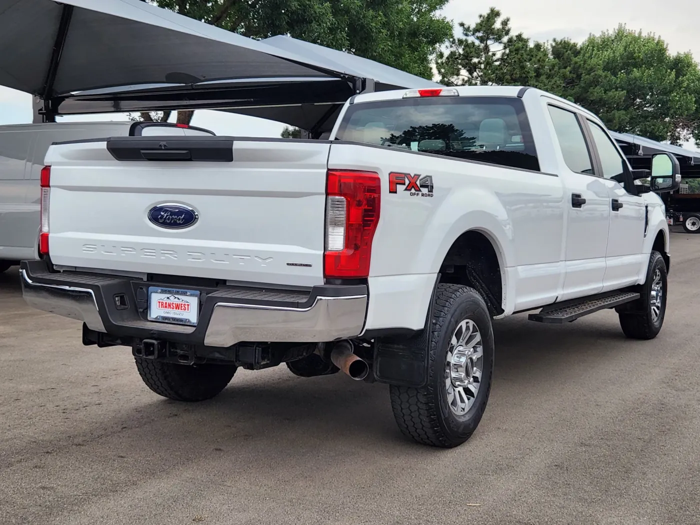 2019 Ford Super Duty F-350 SRW | Photo 2 of 30