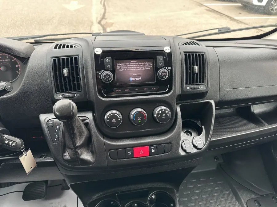 2021 RAM ProMaster 2500 High Roof | Photo 11 of 20