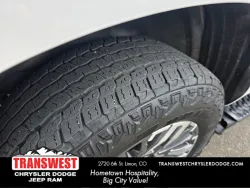 2025 Chevrolet Suburban Z71 | Thumbnail Photo 11 of 32