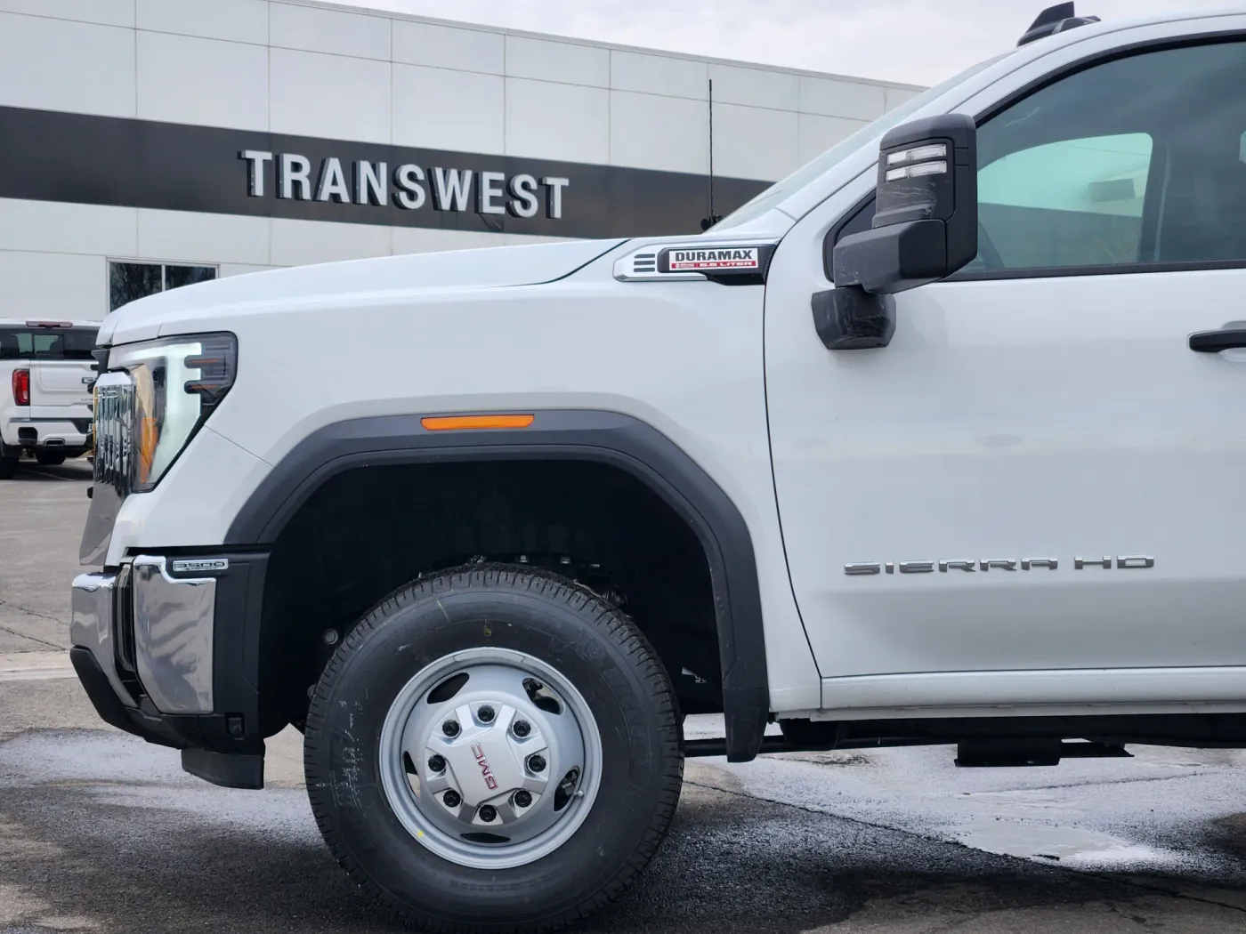 2026 GMC Sierra 3500HD CC Pro | Photo 4 of 21