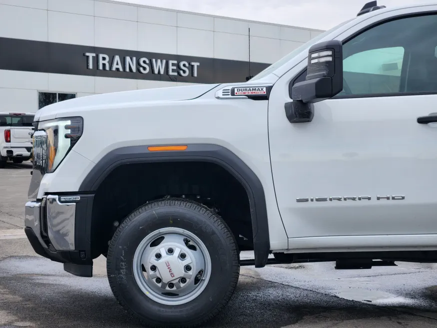 2026 GMC Sierra 3500HD CC Pro | Photo 4 of 21