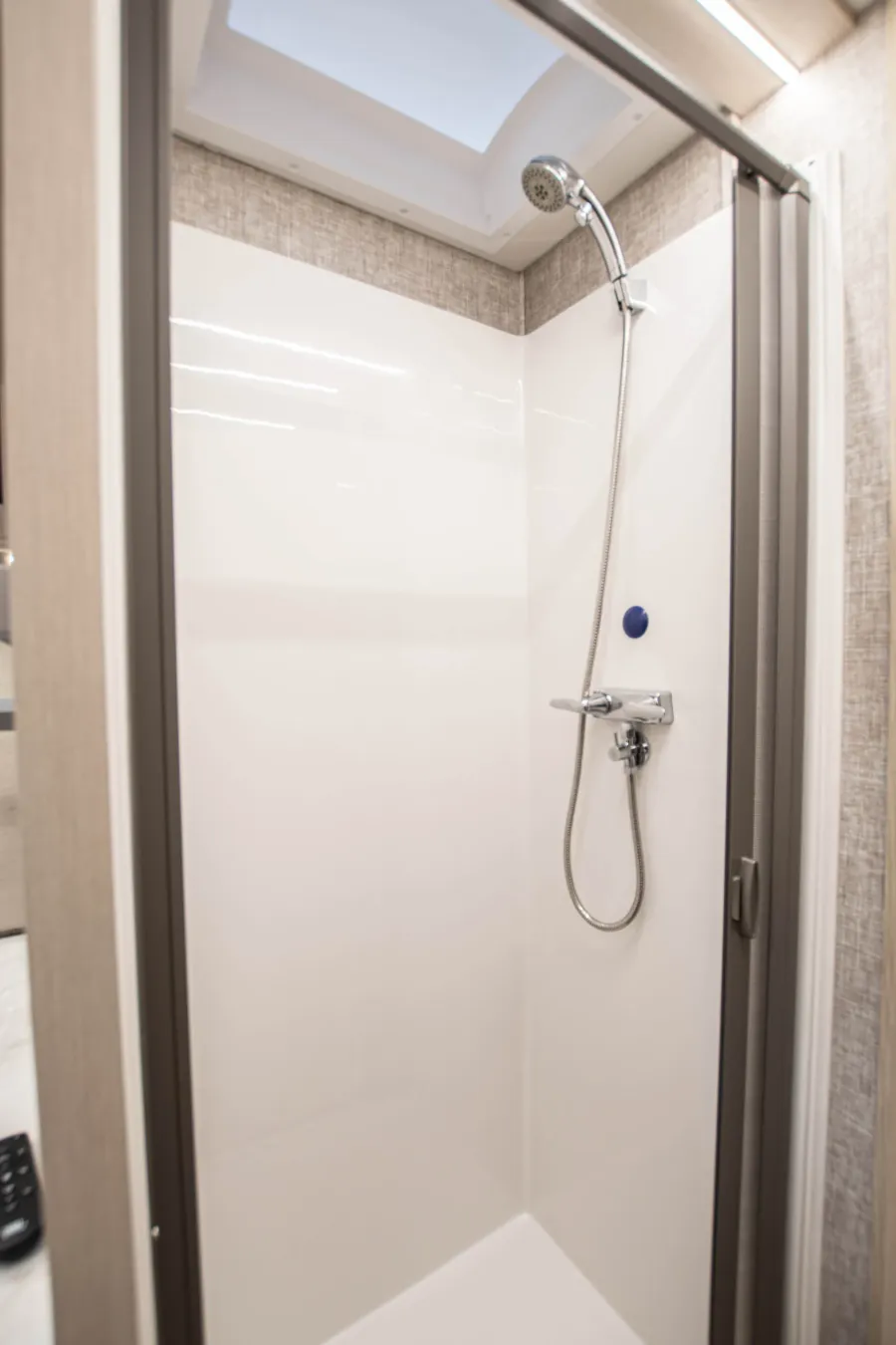 2026 Tiffin Wayfarer 25XLW | Photo 17 of 16