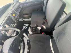 2016 Hino 268 | Thumbnail Photo 4 of 11