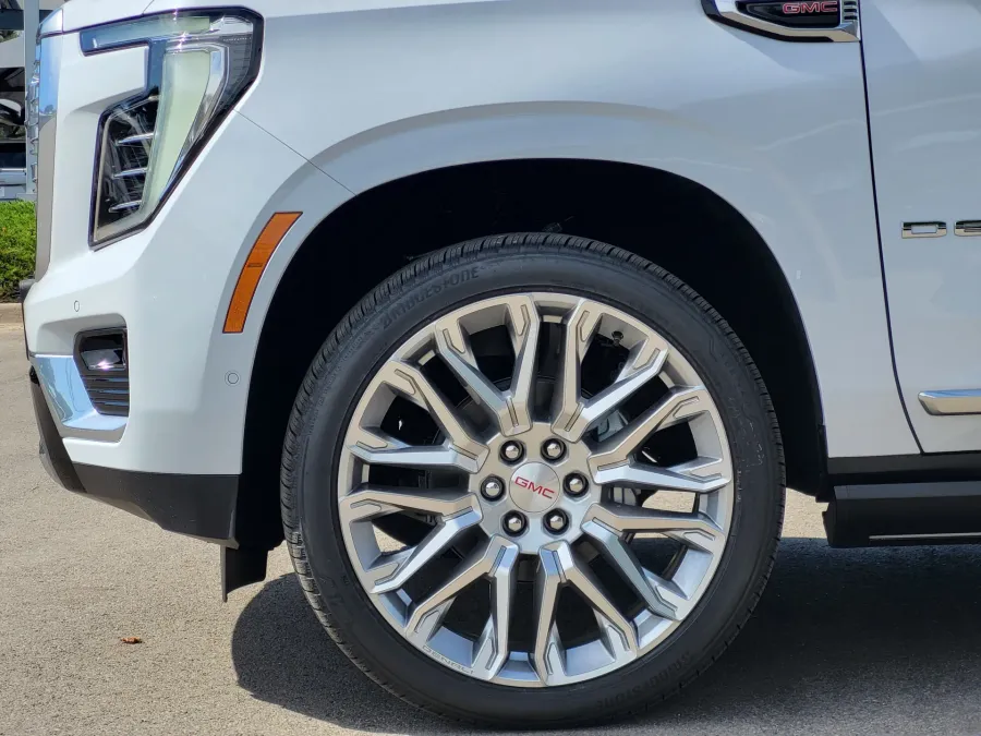 2026 GMC Yukon XL Denali | Photo 8 of 26