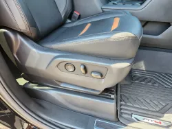 2025 GMC Sierra 2500HD AT4 | Thumbnail Photo 18 of 33