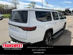 2023 Jeep Wagoneer L Series III | Thumbnail Photo 16 of 23