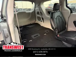 2024 Chrysler Pacifica Touring L | Thumbnail Photo 20 of 24