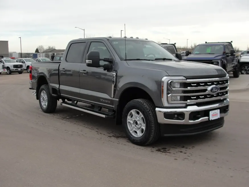 2026 Ford Super Duty F-250 XLT | Photo 13 of 26