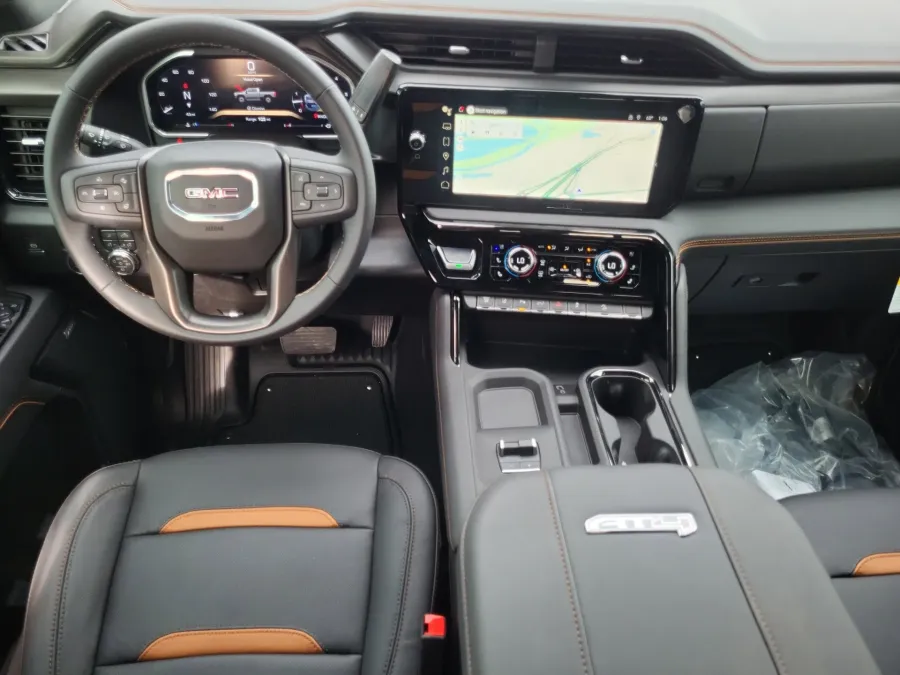 2026 GMC Sierra 3500HD AT4 | Photo 20 of 24