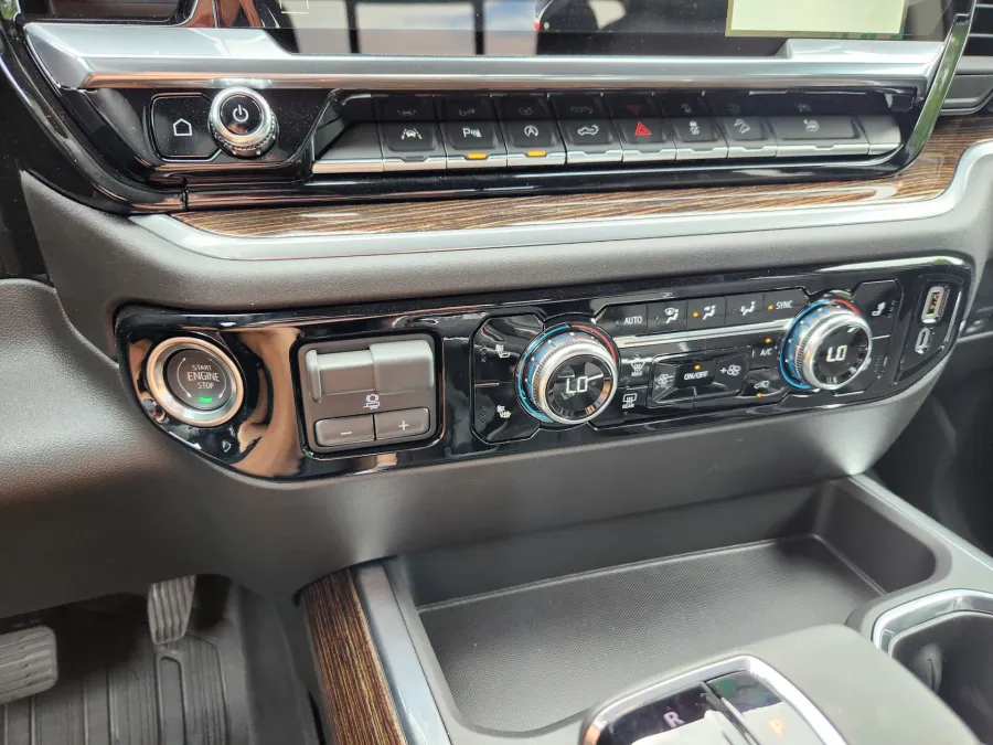 2026 GMC Sierra 1500 Elevation | Photo 26 of 30