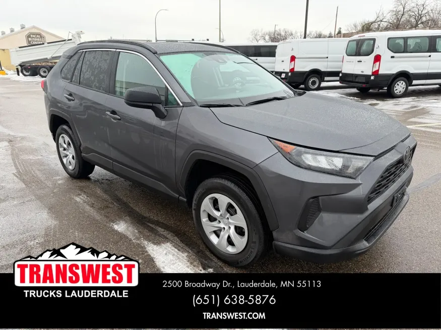 2021 Toyota RAV4 LE | Photo 6 of 23