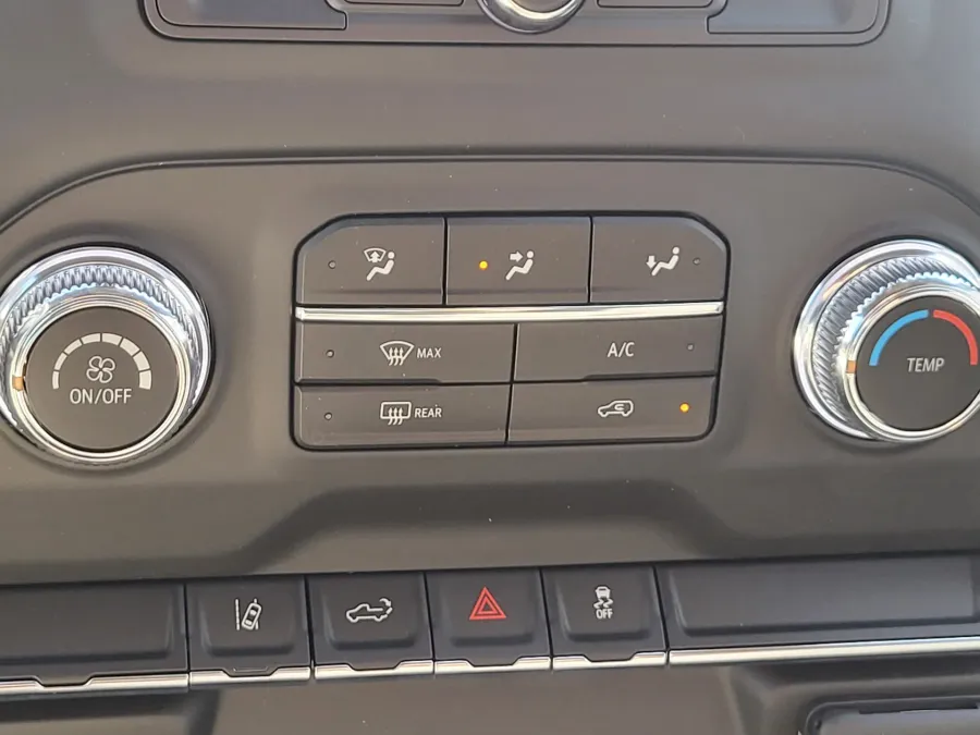 2026 GMC Sierra 2500HD Pro | Photo 17 of 30