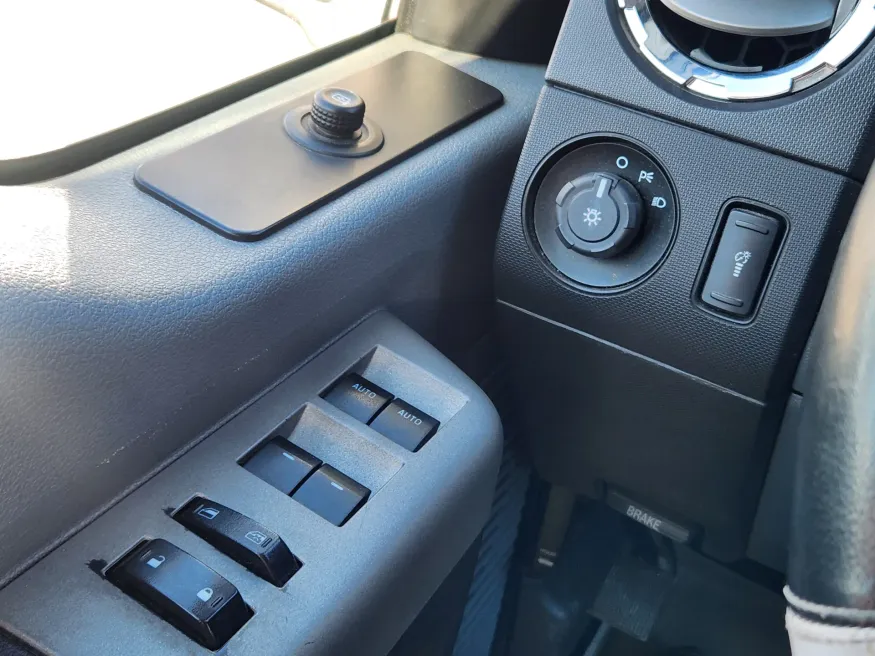 2015 Ford Super Duty F-250 SRW | Photo 12 of 20