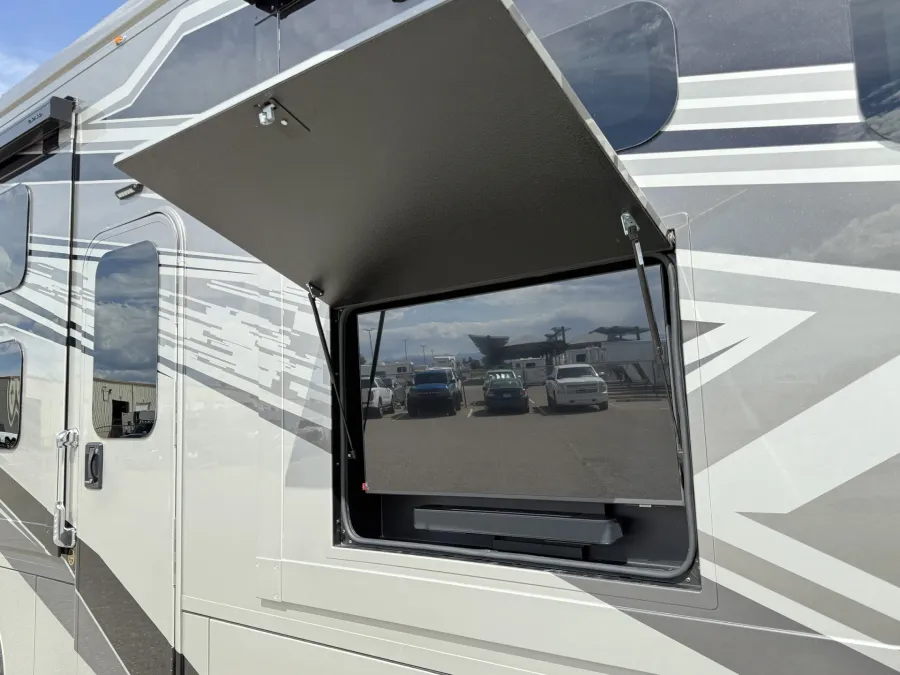 2026 Renegade Explorer 40EBH | Photo 25 of 31