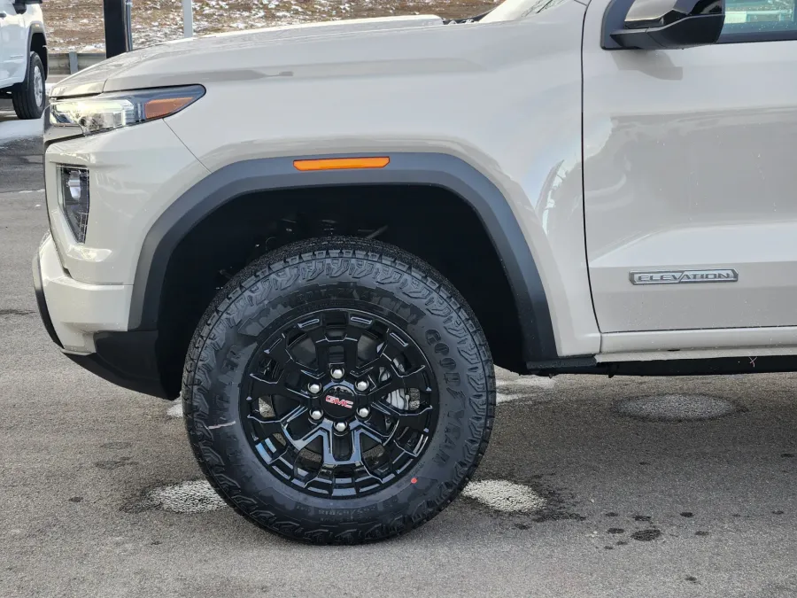 2026 GMC Canyon 4WD Elevation | Photo 5 of 22